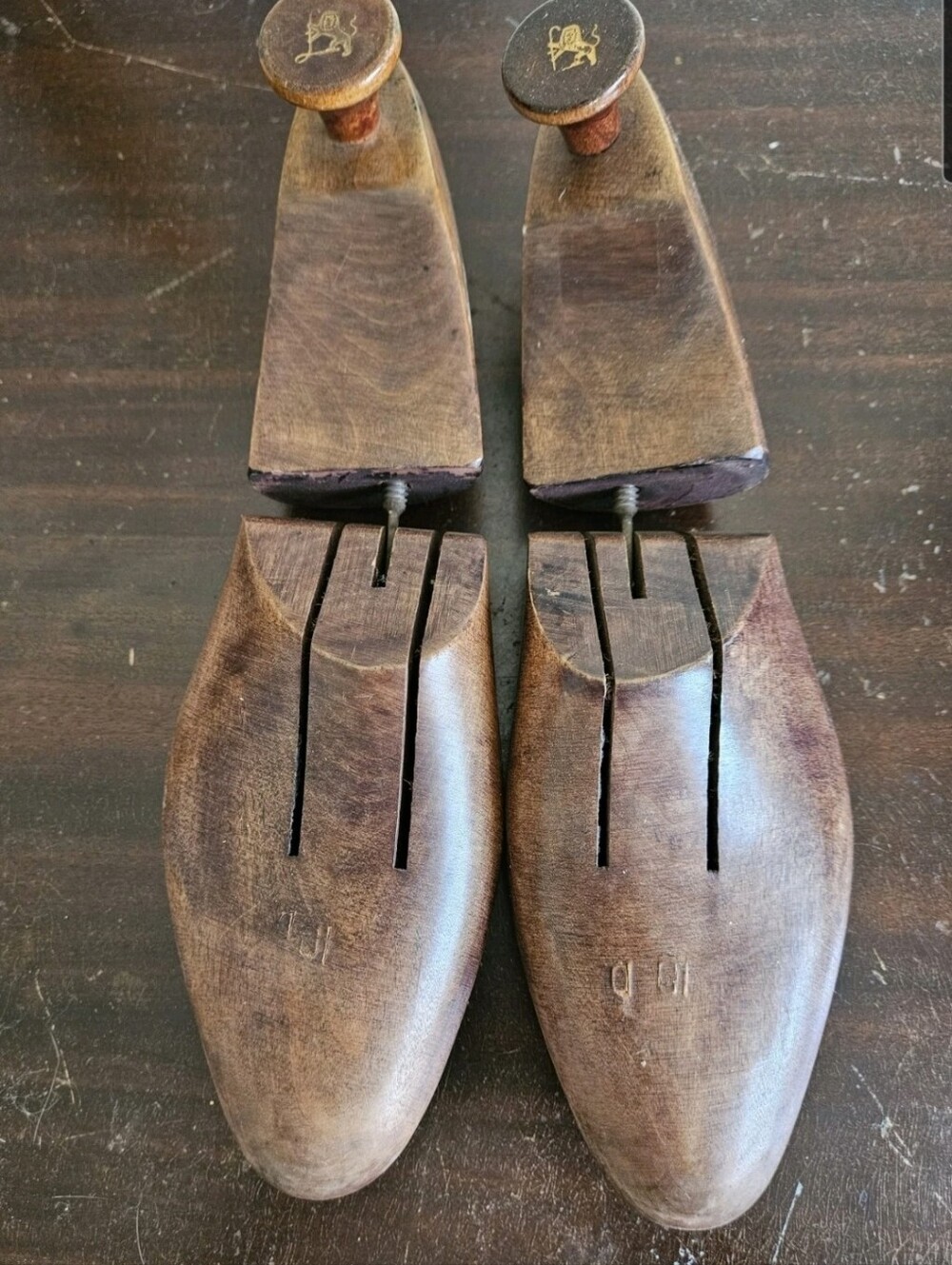 Vintage Walk-Over Shoe Trees Stretchers Wood Lion Of Judah Crest Logo 1930s.